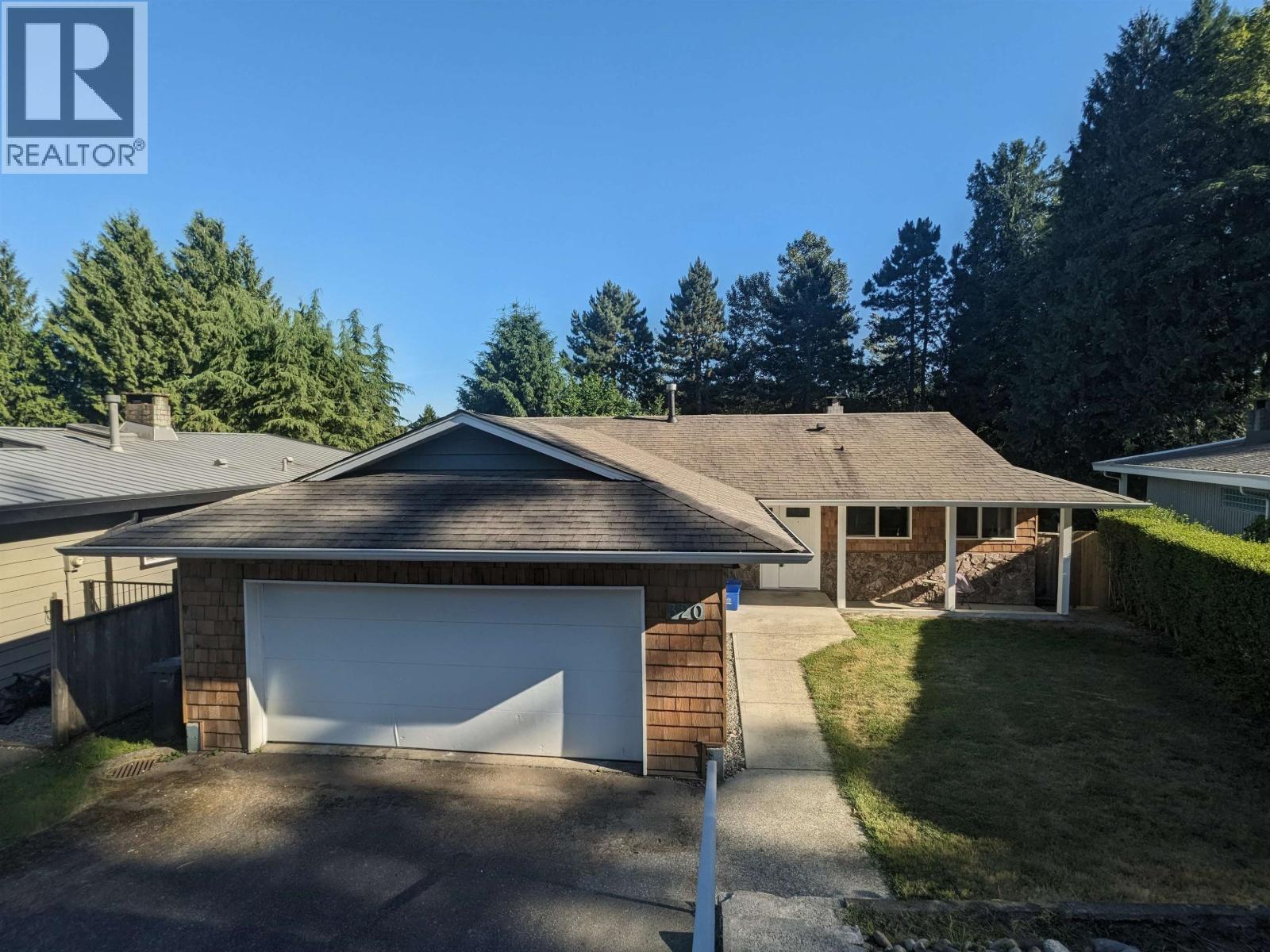 320 GLOUCESTER COURT