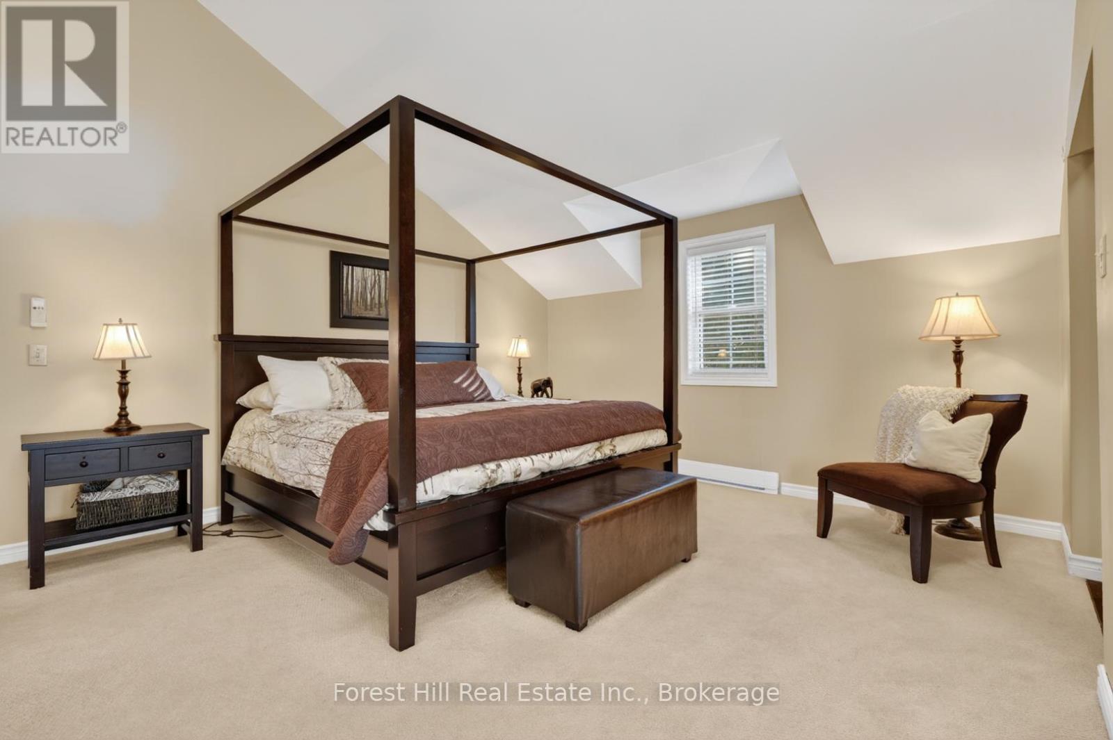 1029 HARVEY AVENUE - 24