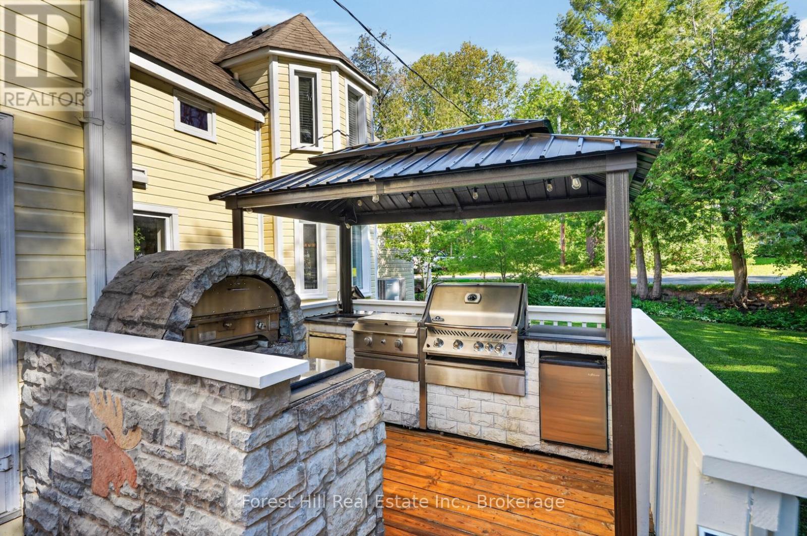 1029 HARVEY AVENUE - Image 31
