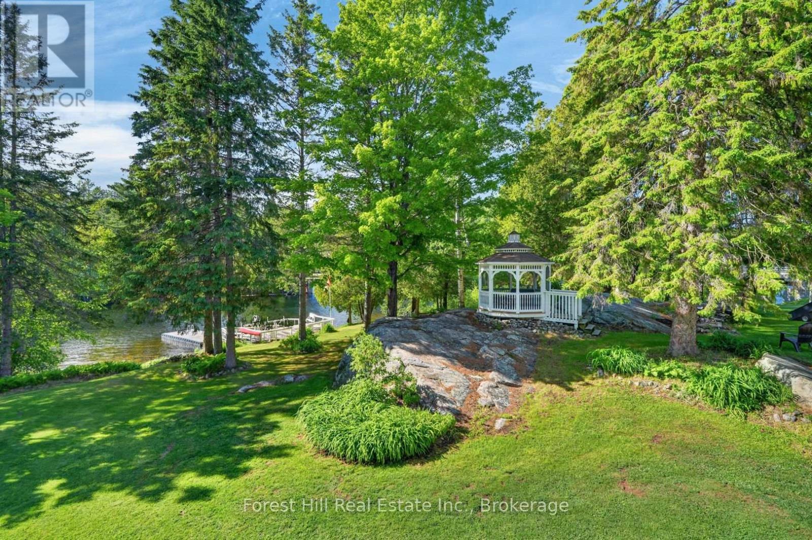 1029 HARVEY AVENUE - 41