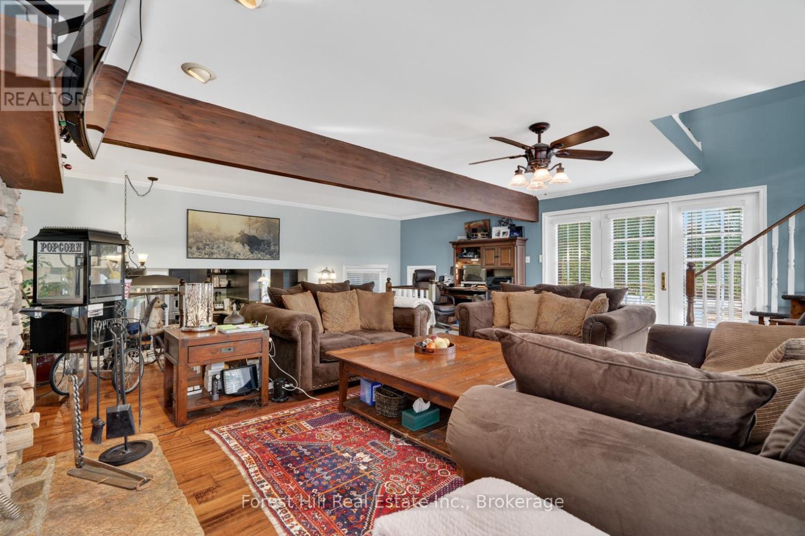 1029 HARVEY AVENUE - 9