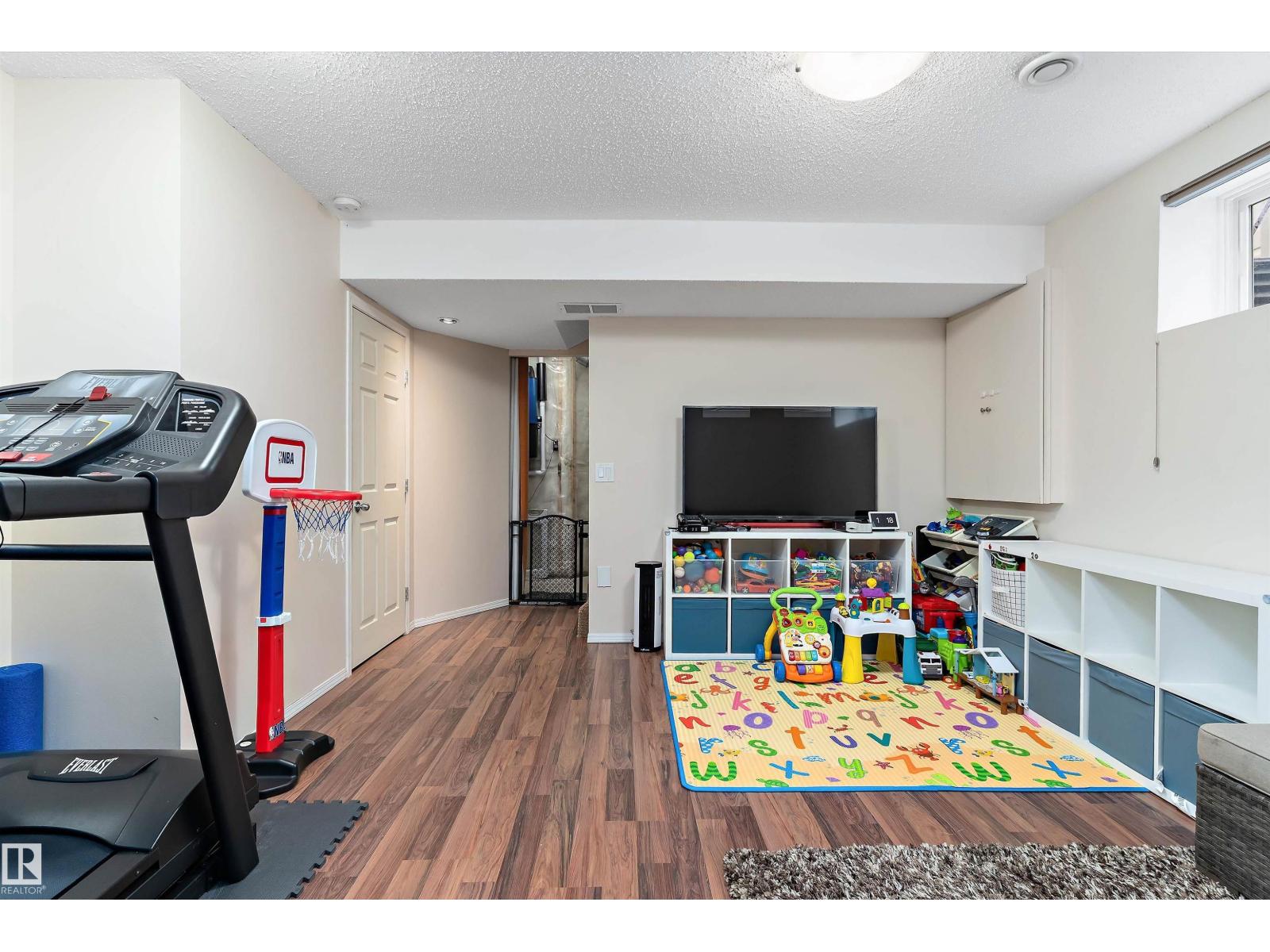 5313 RUE PARK ST — photo 22