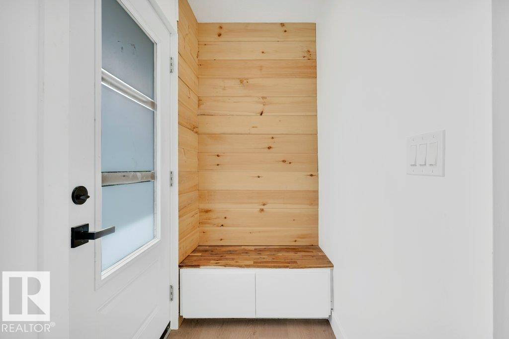 8712 89 AV NW - photo 3