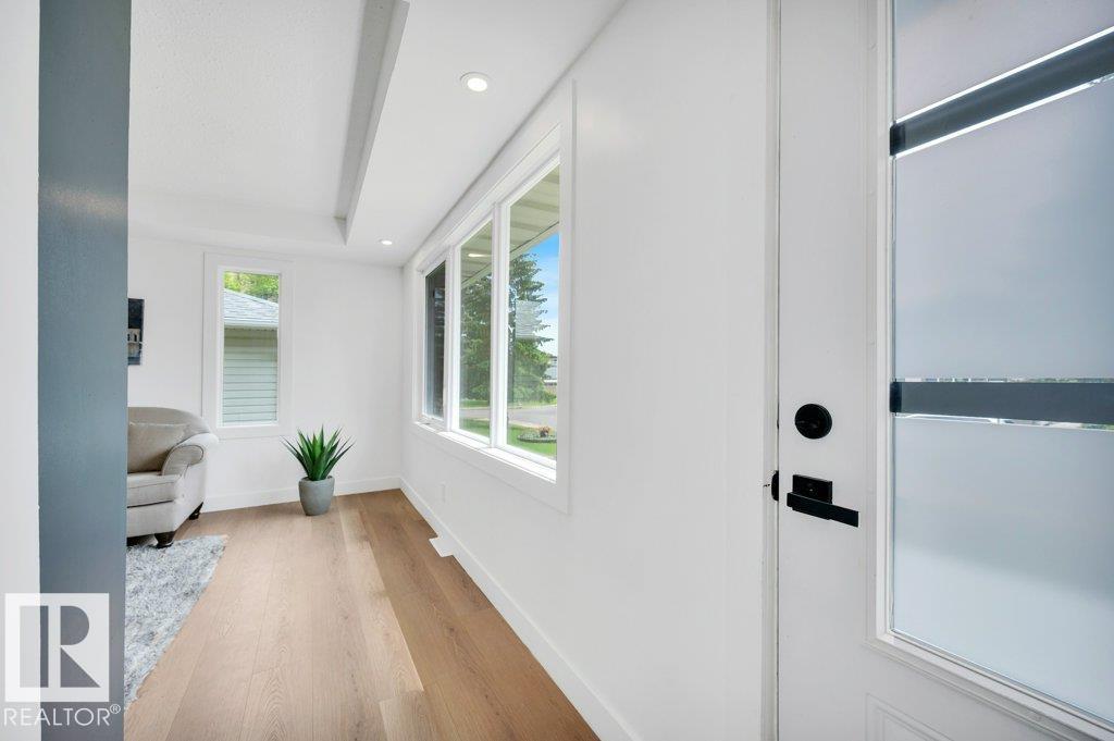 8712 89 AV NW - photo 4