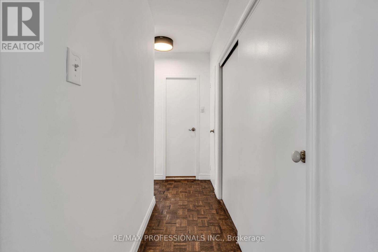 #303 335 LONSDALE ROAD - 15