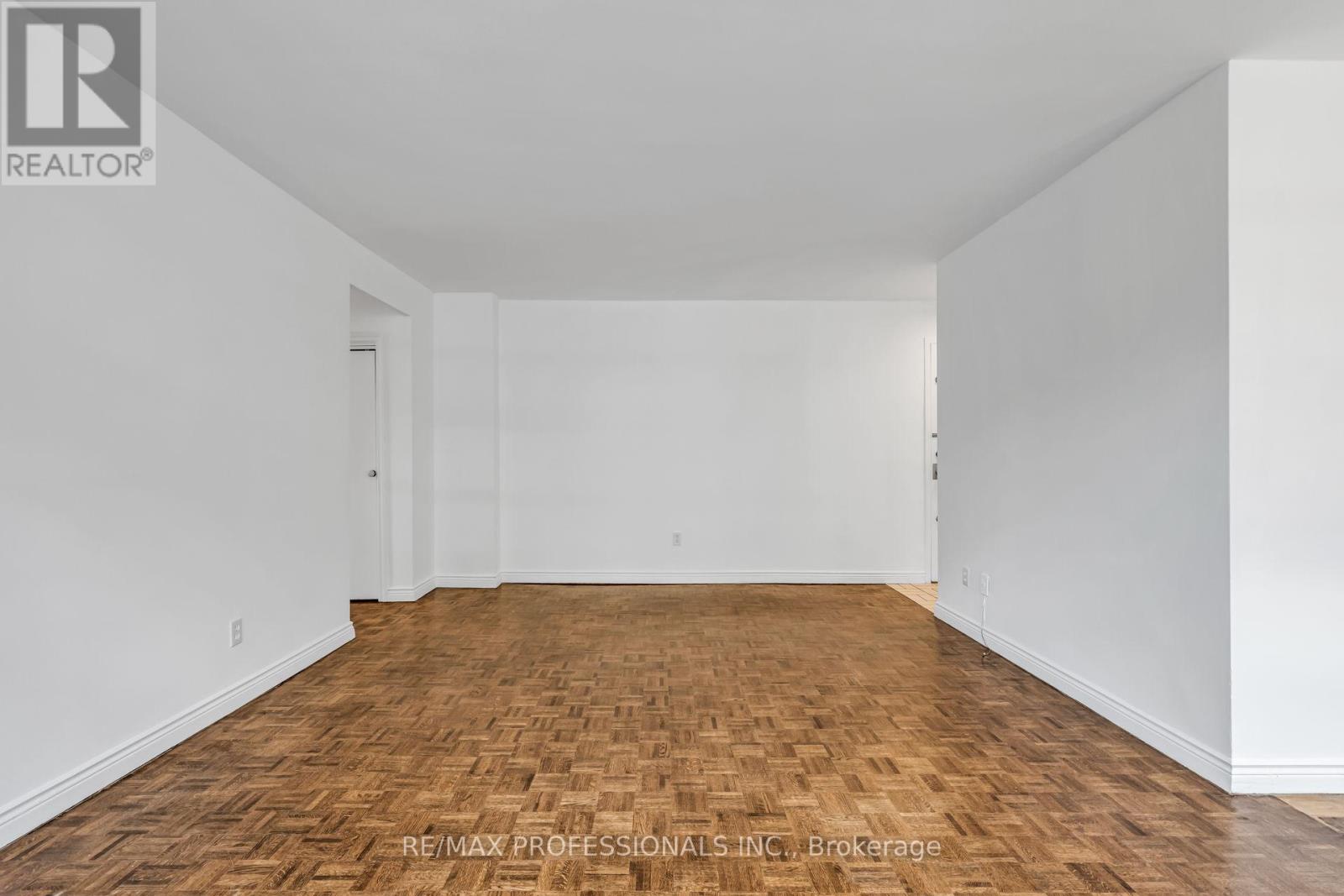 #303 335 LONSDALE ROAD - 9