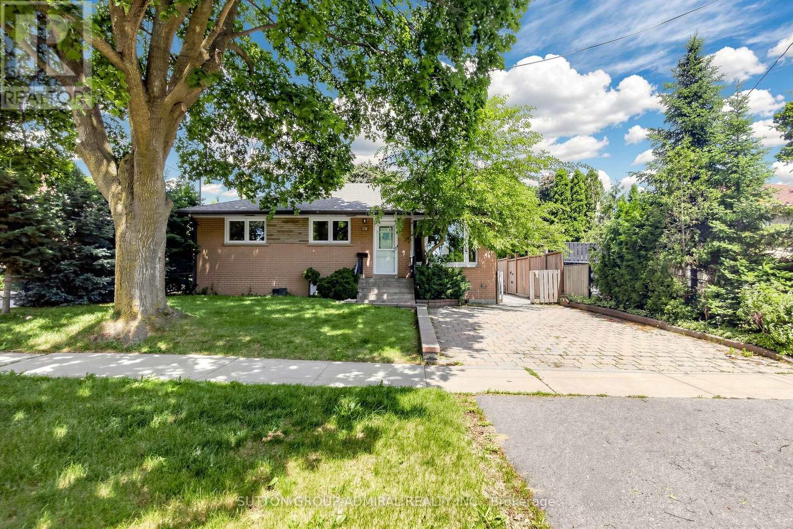 34 PARAGON ROAD - 1