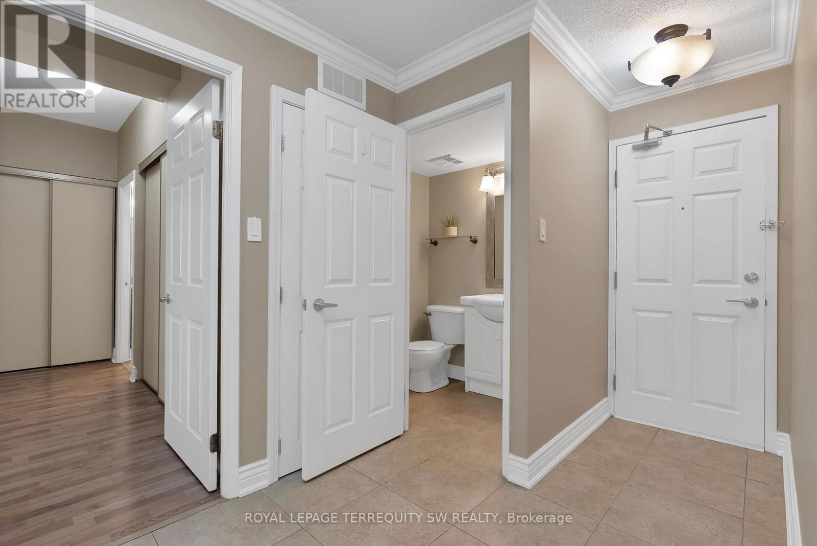 #113 309 MAJOR MACKENZIE DRIVE E - 3