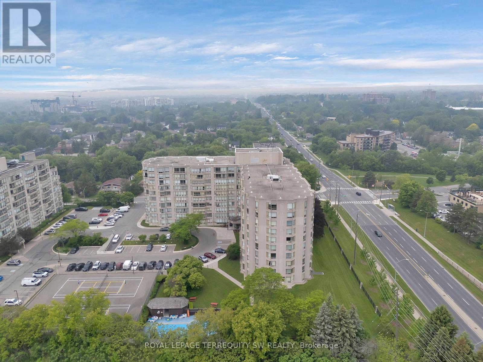 #113 309 MAJOR MACKENZIE DRIVE E - 35