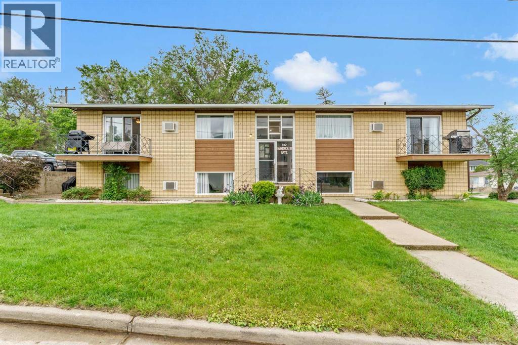 502 3 Avenue SE - 1