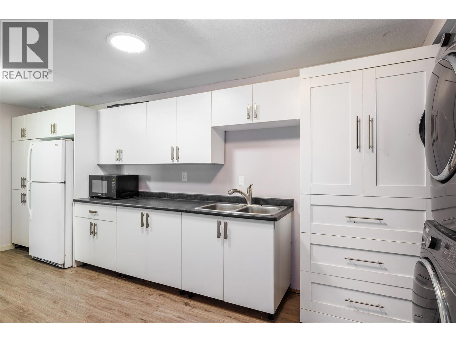  1928 Paly Road, Kelowna