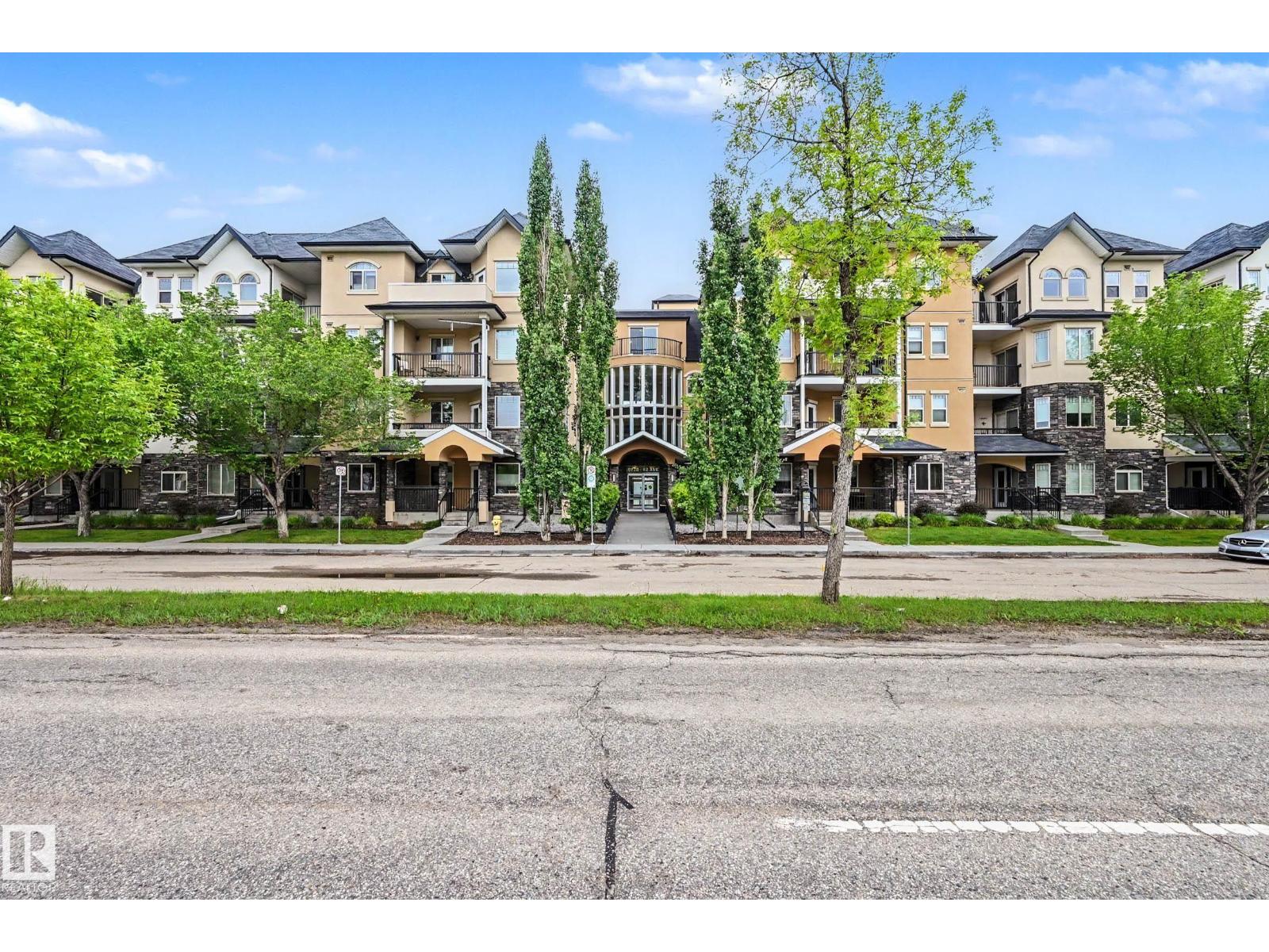 #402 8730 82 AV NW - 1