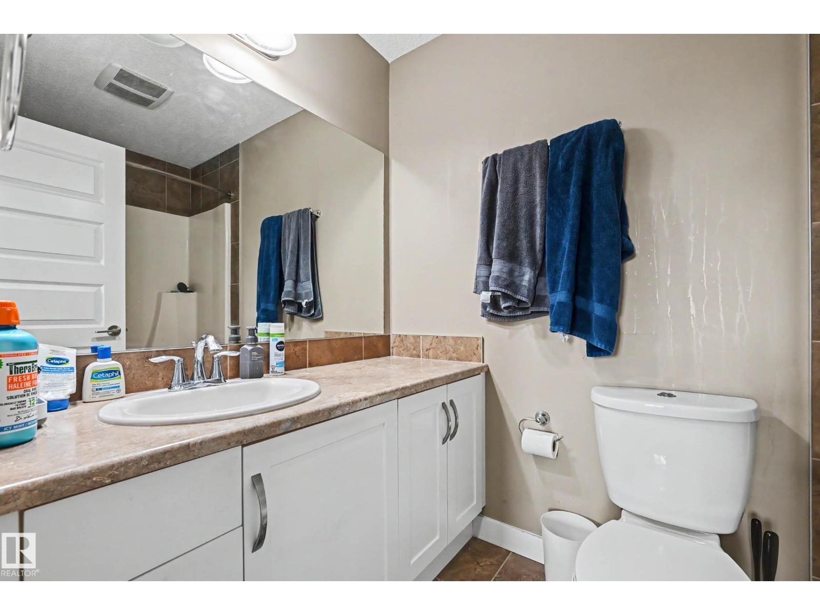 #402 8730 82 AV NW - 23