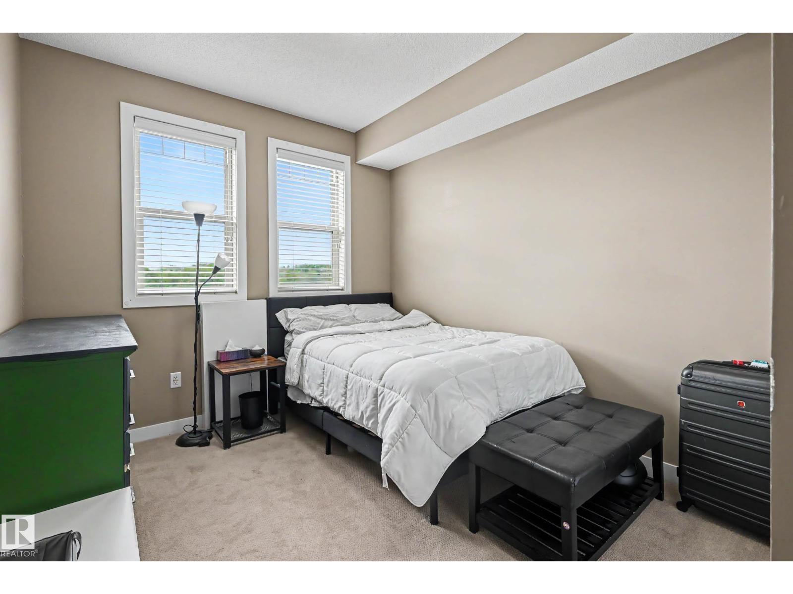 #402 8730 82 AV NW - 26