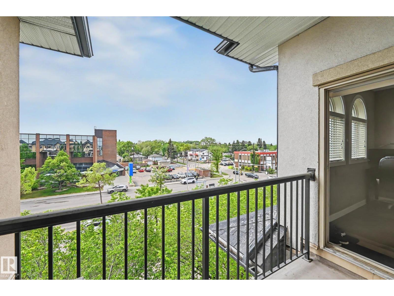 #402 8730 82 AV NW - 31