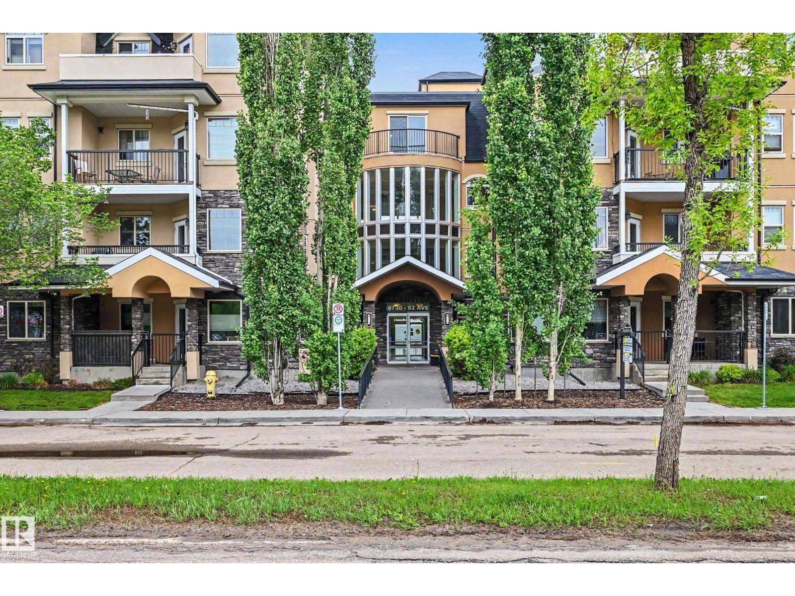 #402 8730 82 AV NW - 5