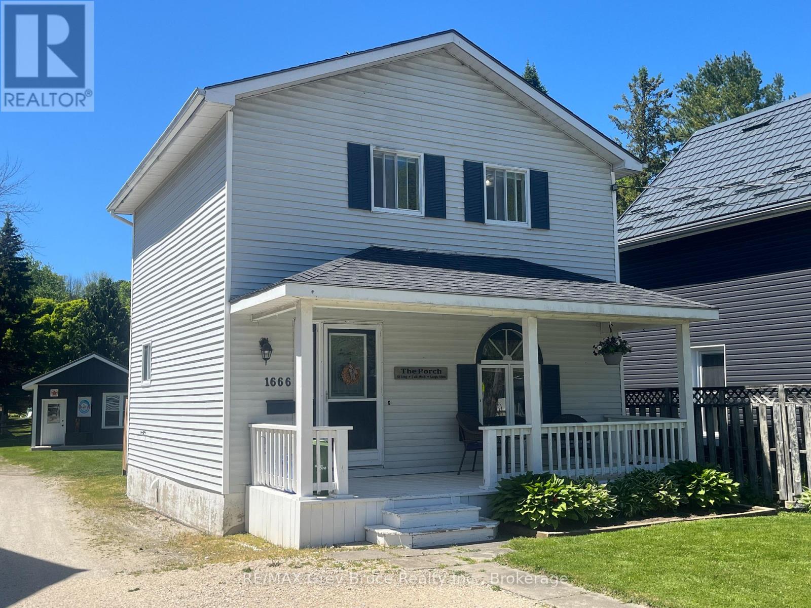 1666 3RD AVENUE W - 1