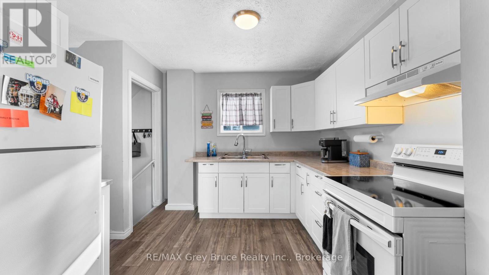 1666 3RD AVENUE W - 9