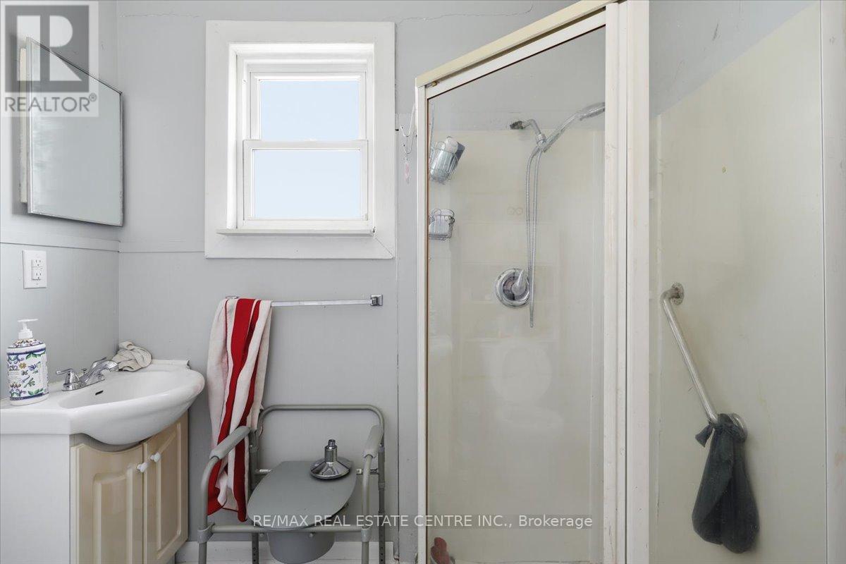 233 KING STREET - 14