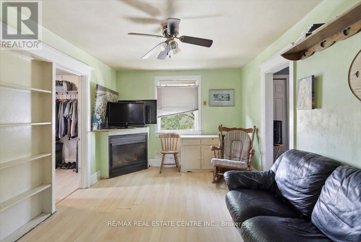 233 KING STREET - 16