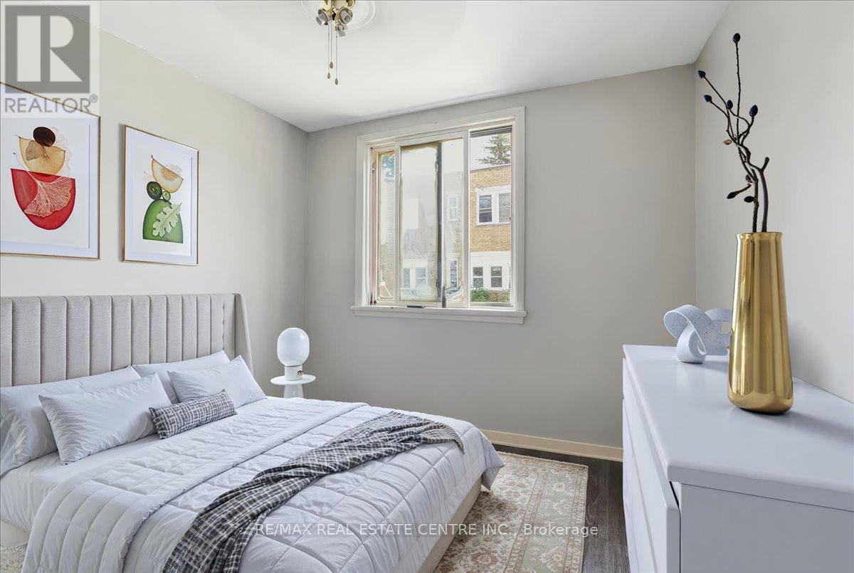 233 KING STREET - 21