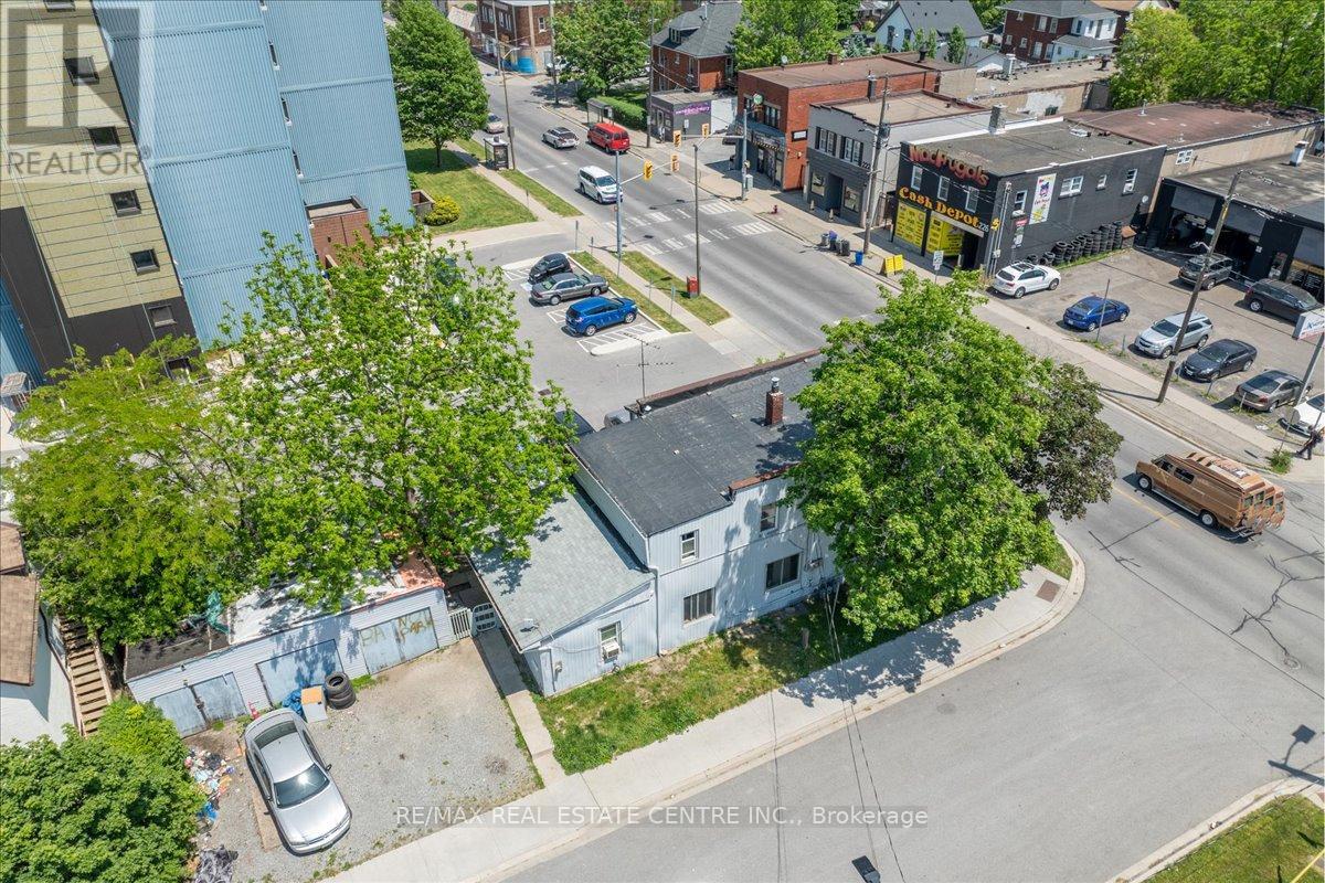 233 KING STREET - 25