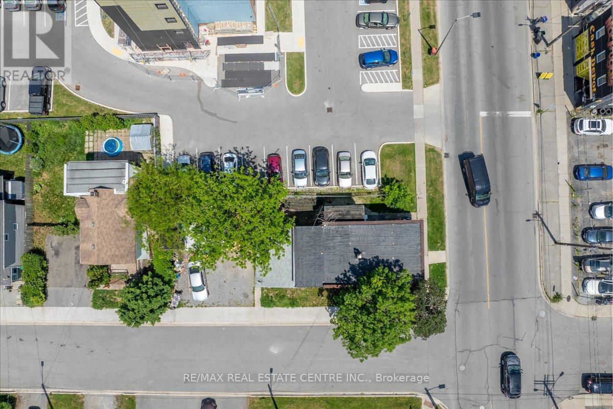 233 KING STREET - 32