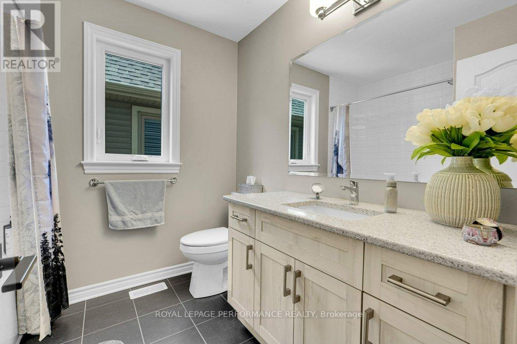 4 Bed, 4 Bath House for Sale in Ottawa – 210 TROLLIUS WAY, Ottawa – MLS# X13441534 - Image 32