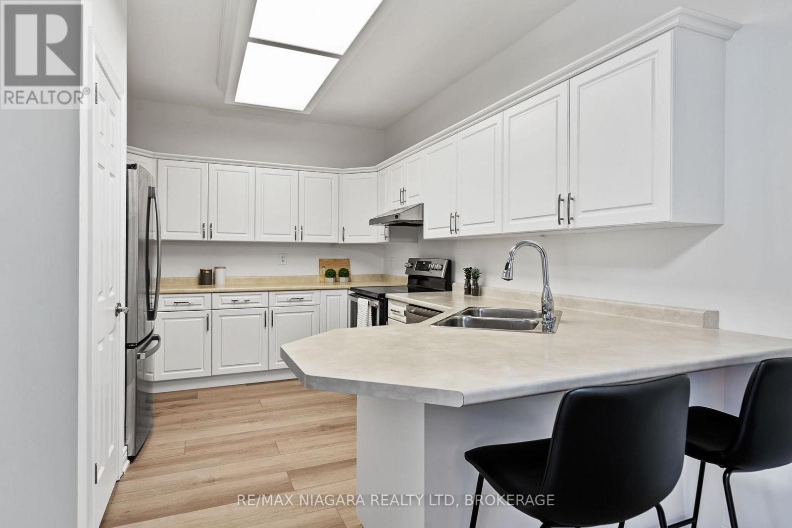 2314 STONEHAVEN AVENUE - 10