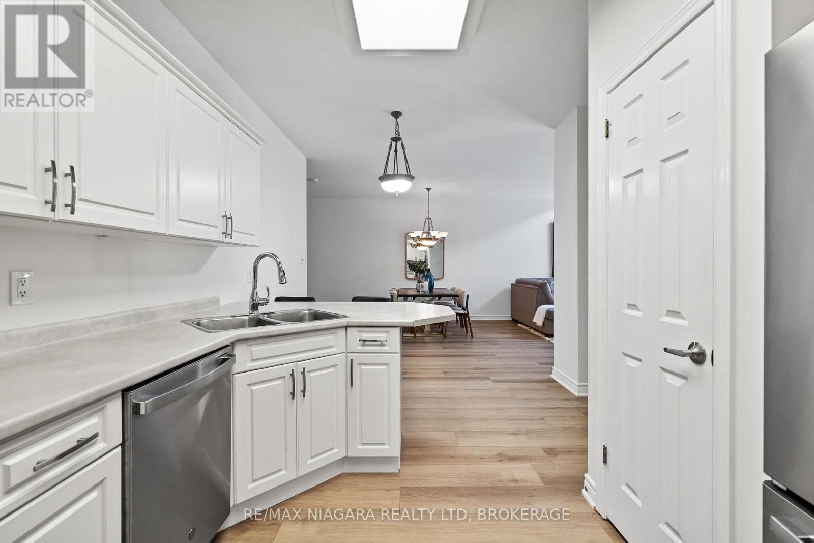 2314 STONEHAVEN AVENUE - 12