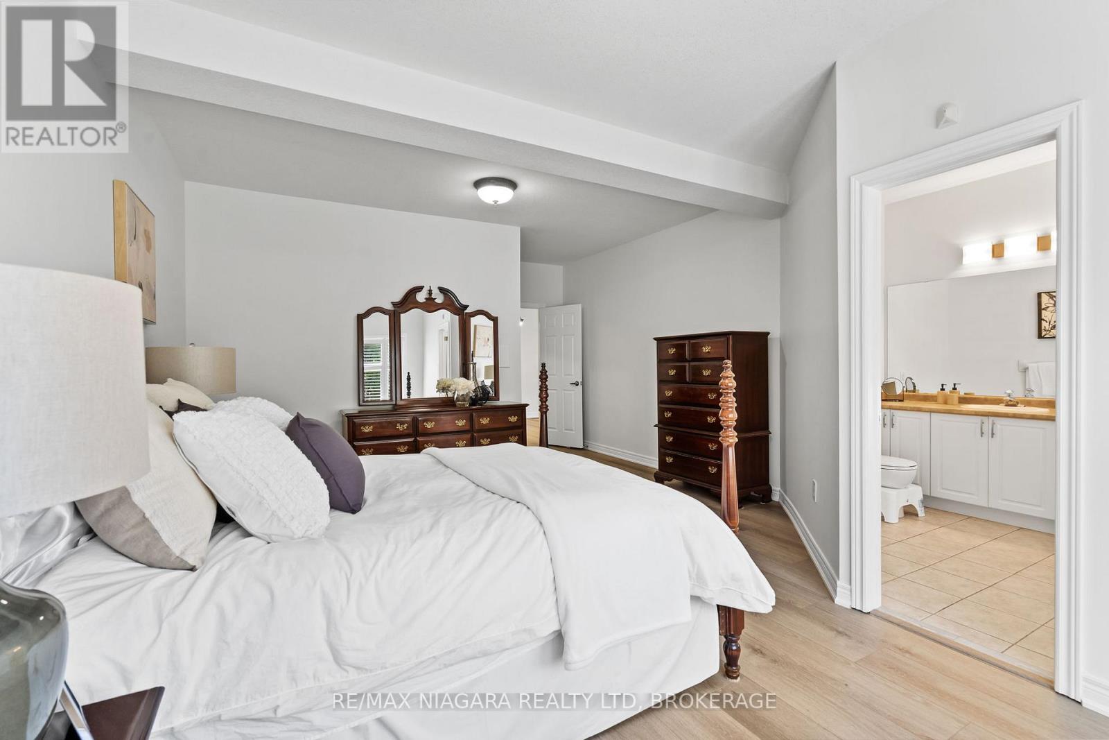 2314 STONEHAVEN AVENUE - 14