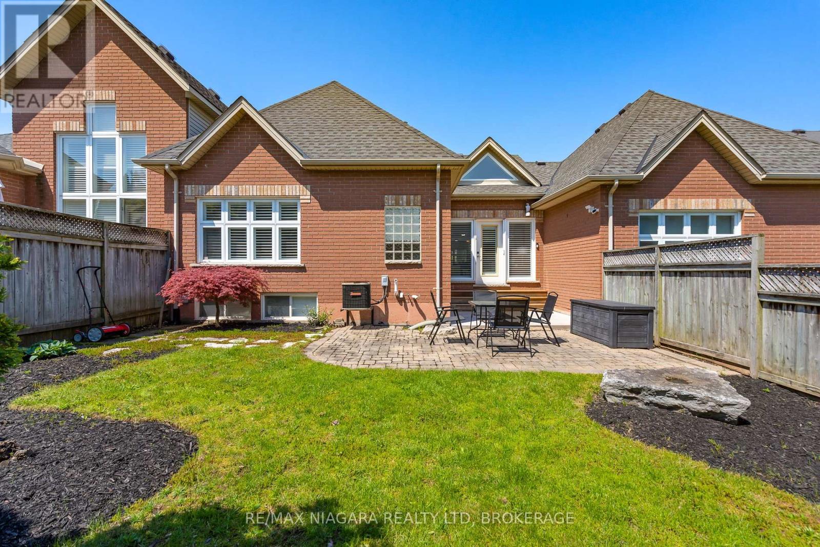 2314 STONEHAVEN AVENUE - 32