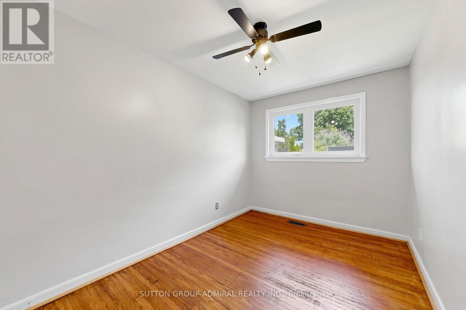 34 PARAGON ROAD - 10