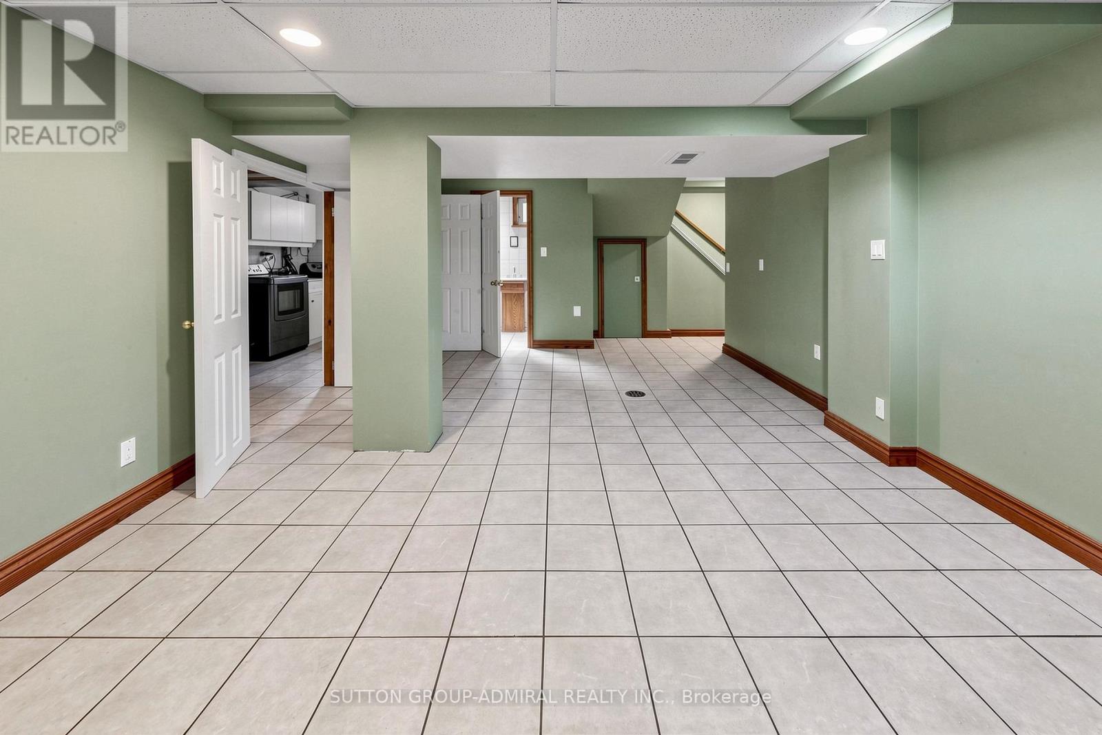 34 PARAGON ROAD - 24