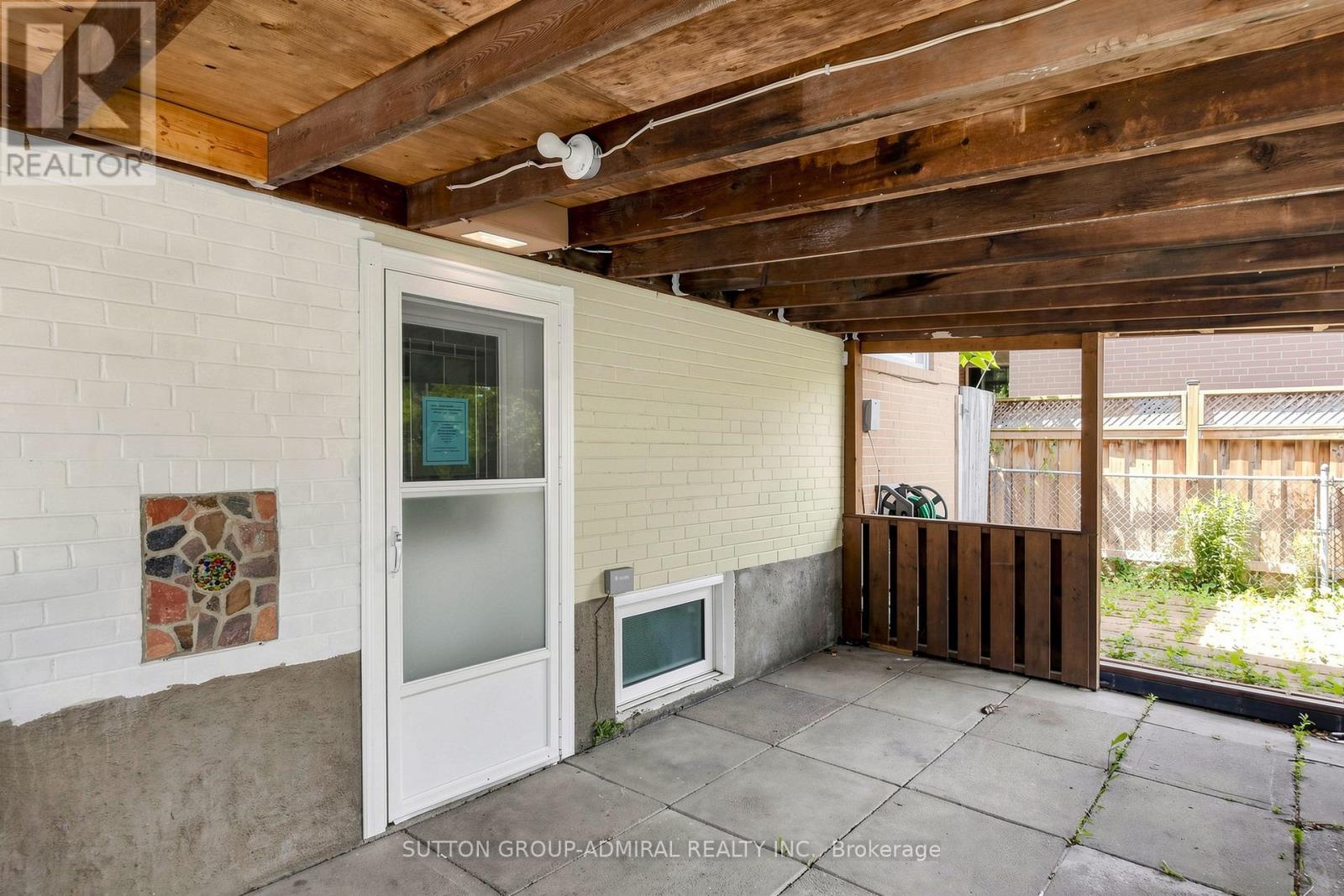 34 PARAGON ROAD - 33