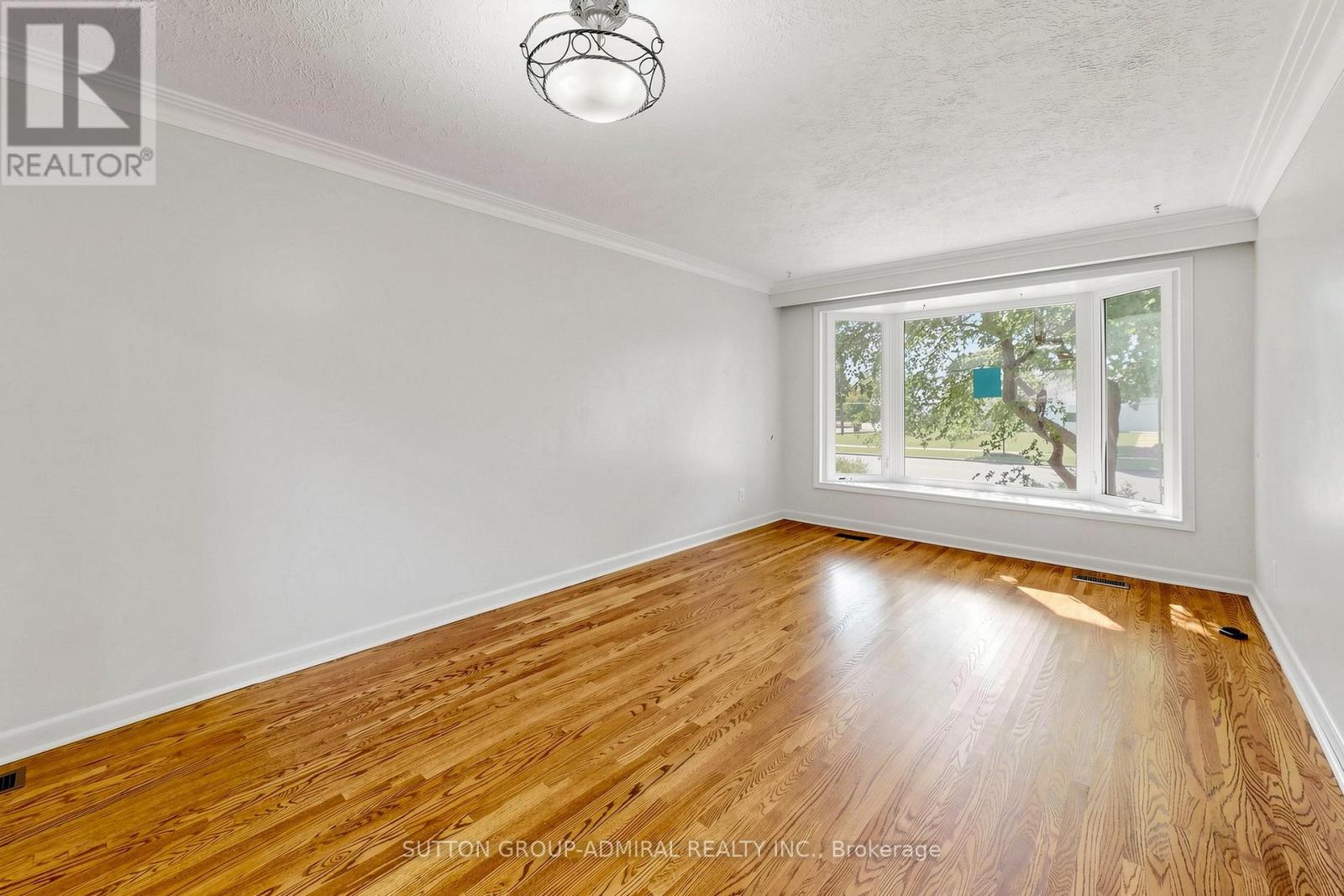 34 PARAGON ROAD - 4