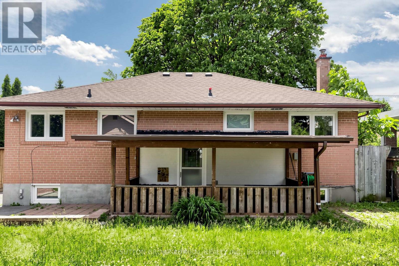 34 PARAGON ROAD - 32