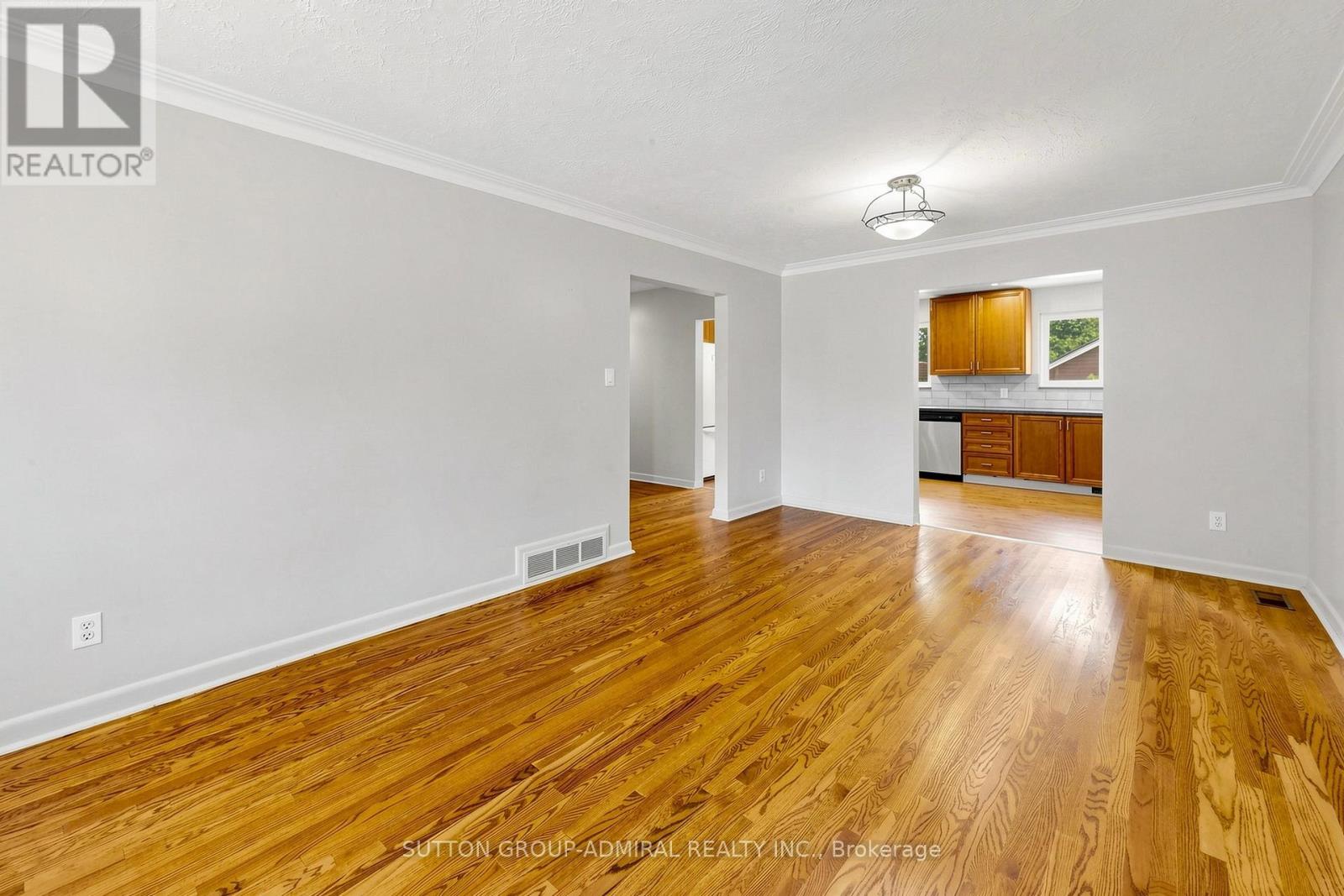 34 PARAGON ROAD - 5