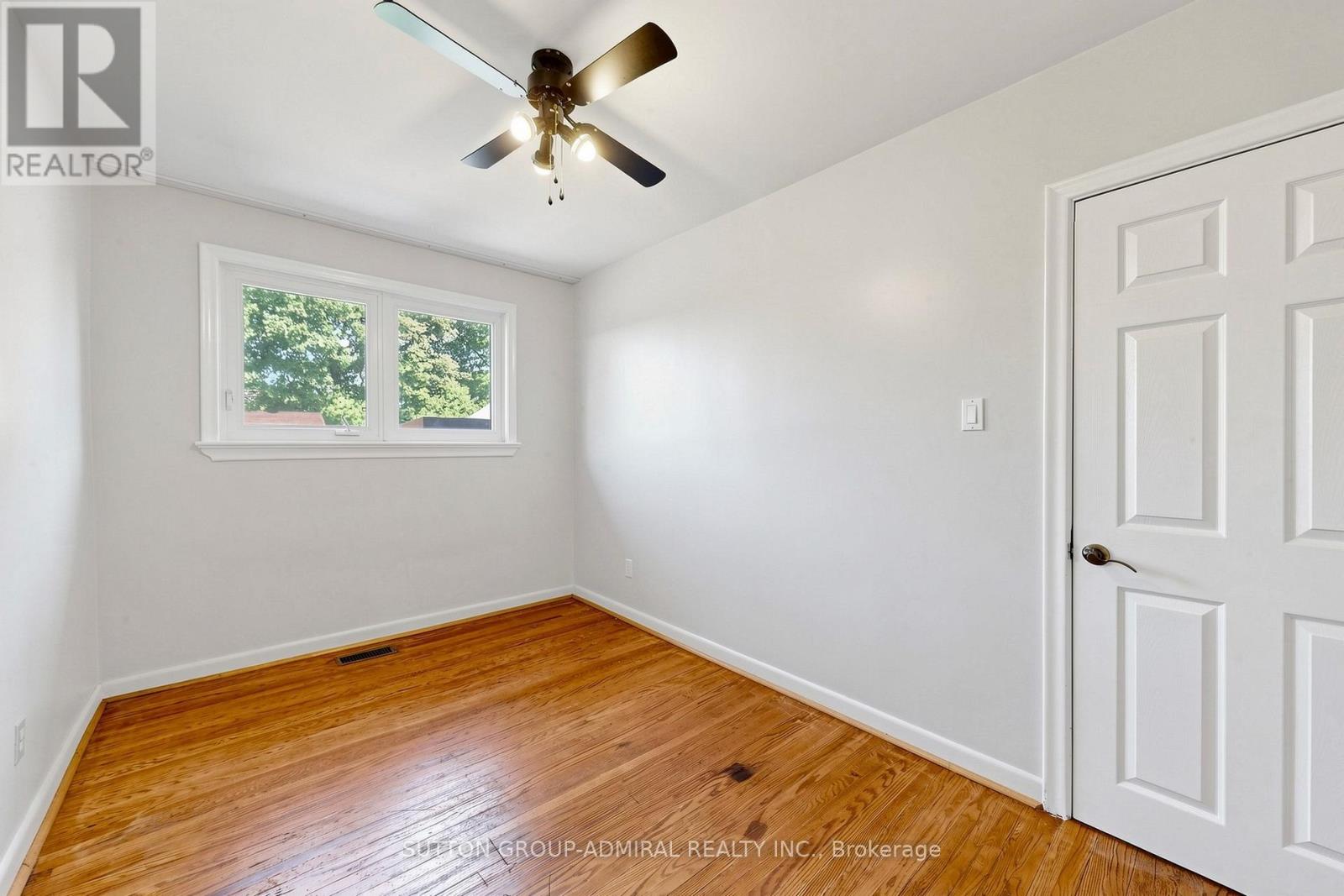 34 PARAGON ROAD - 9