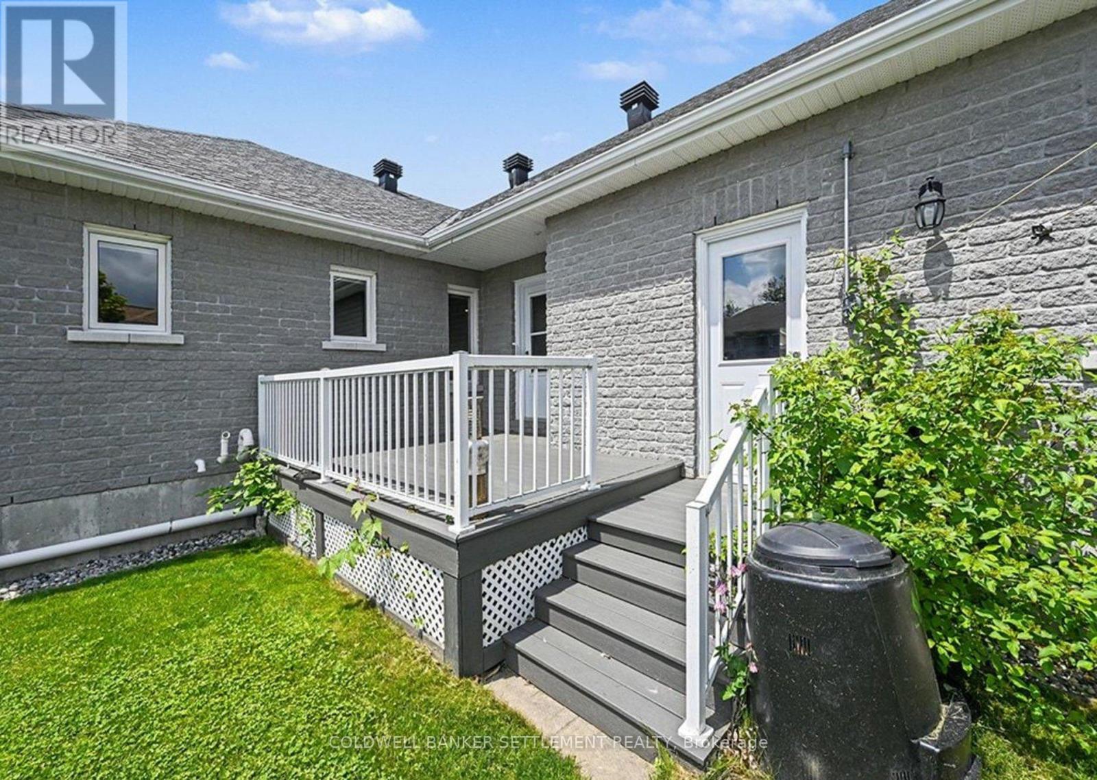 112 MAC CAMPBELL DRIVE - 28