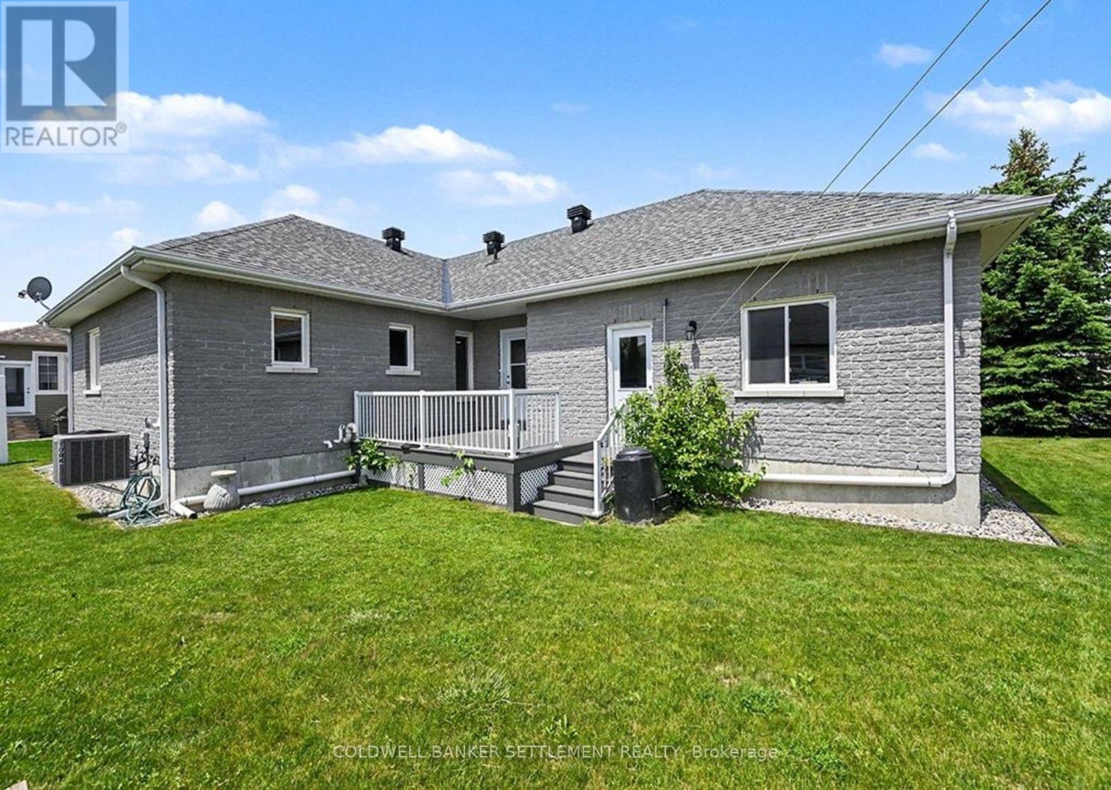 112 MAC CAMPBELL DRIVE - 29