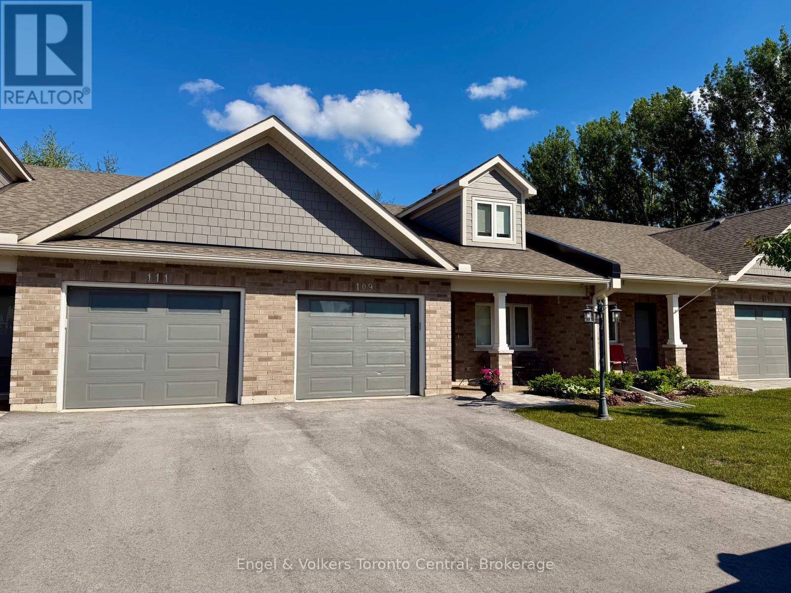 109 DOVE DRIVE - 1