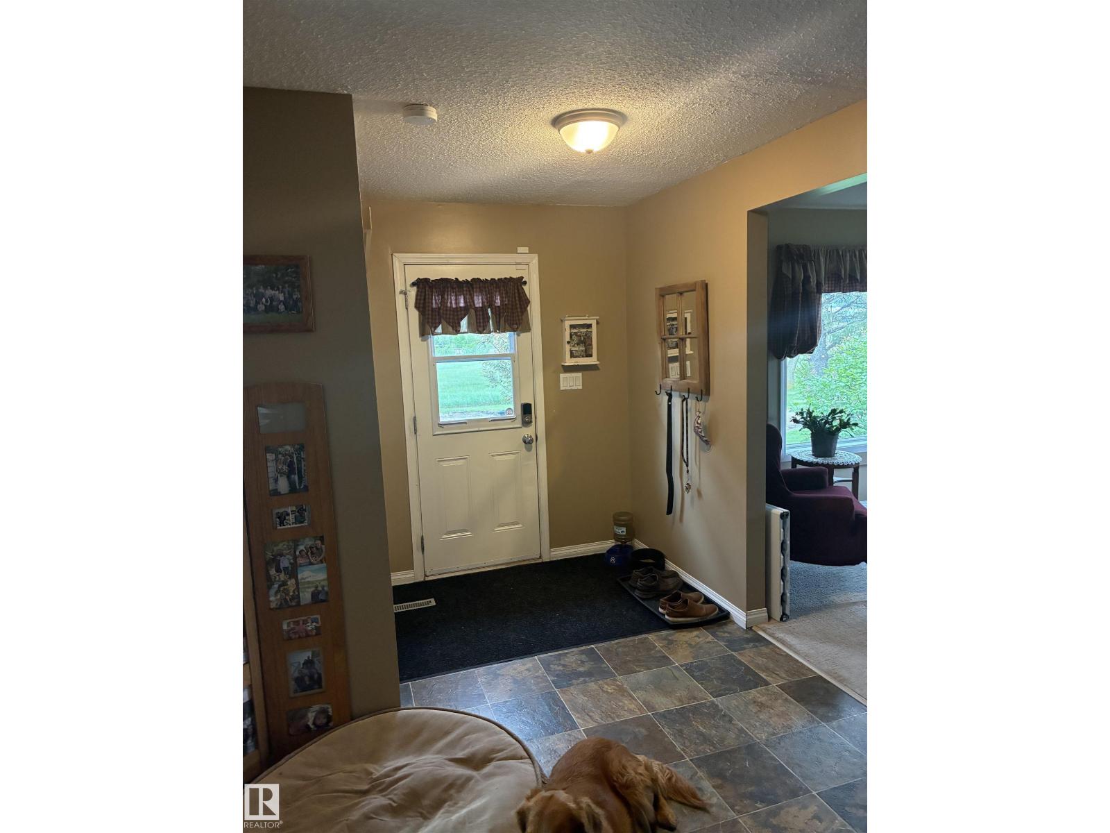 25055 Twp Rd 492 - 18