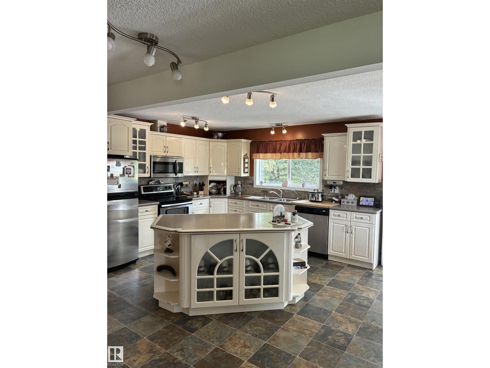 25055 Twp Rd 492 - 2
