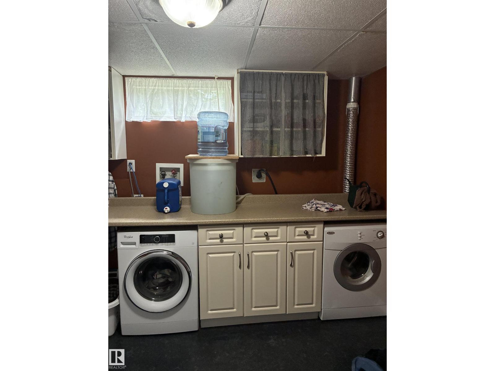 25055 Twp Rd 492 - 23
