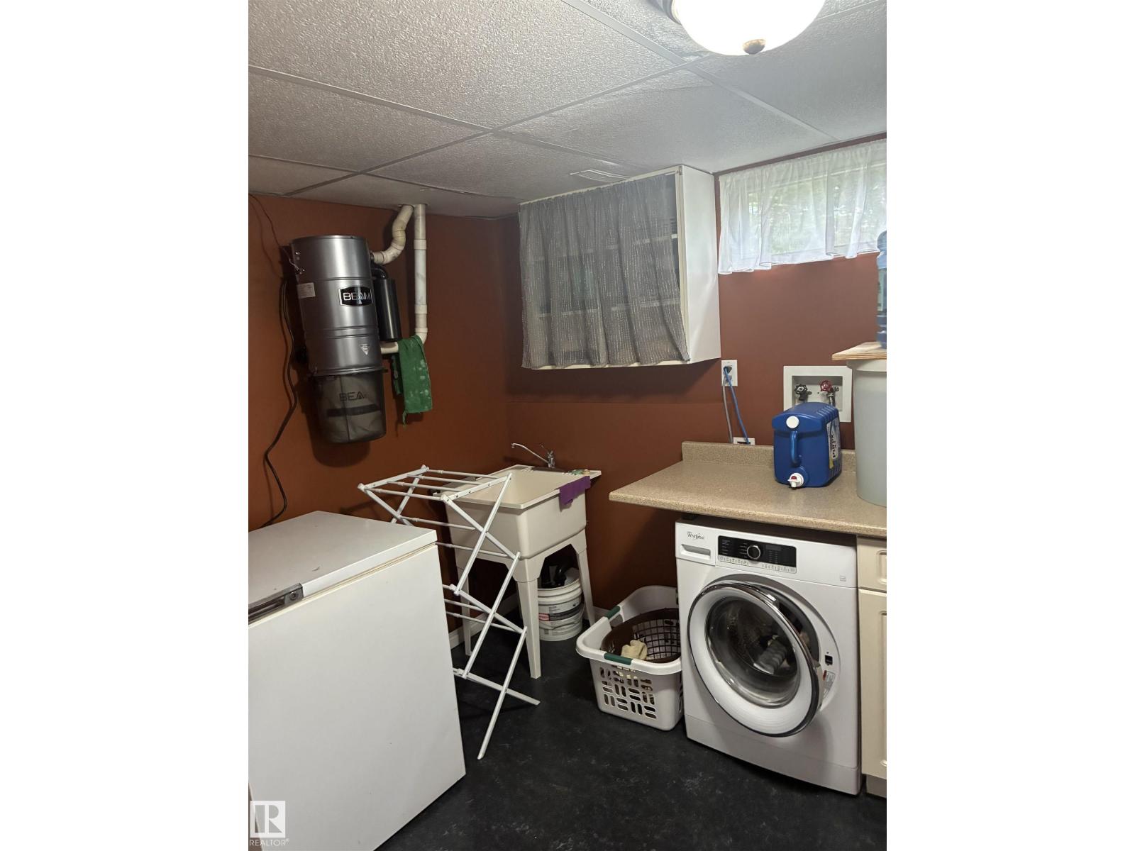 25055 Twp Rd 492 - 24