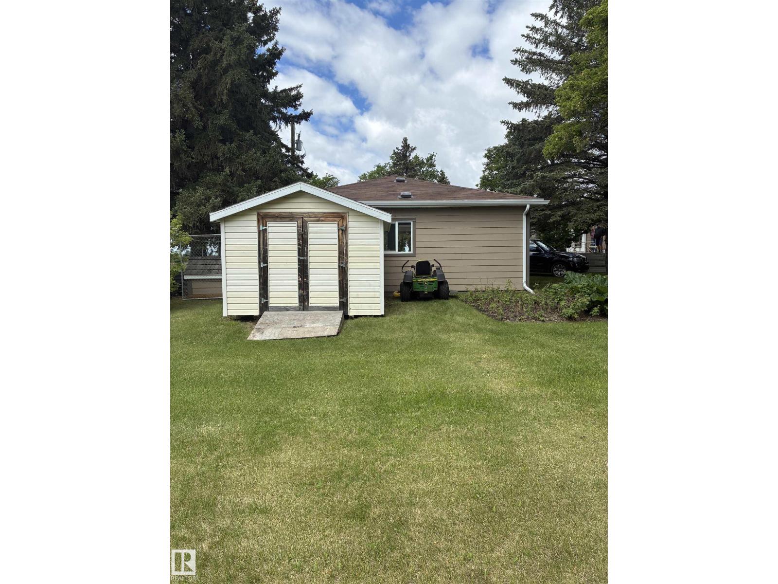 25055 Twp Rd 492 - 29