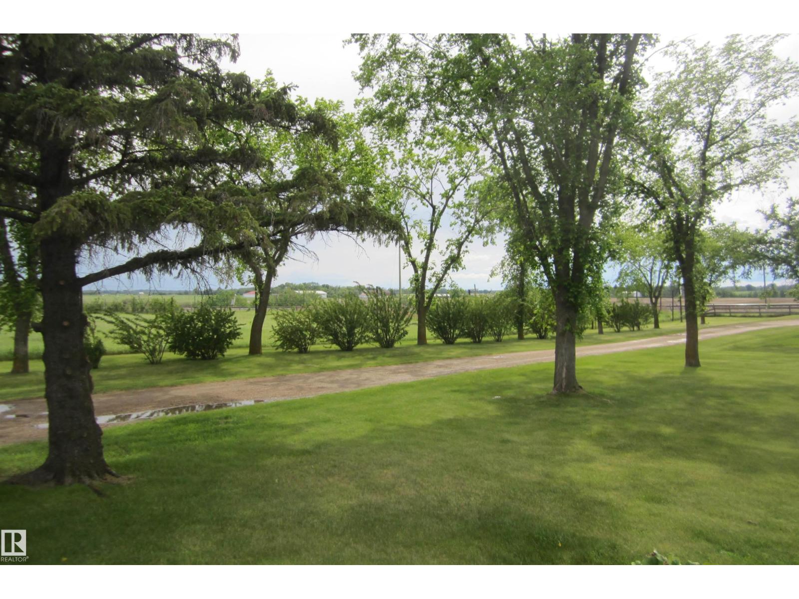 25055 Twp Rd 492 - 47
