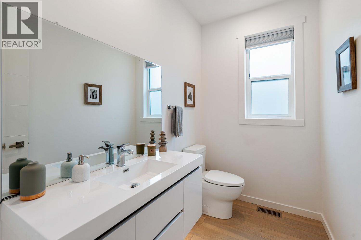 #12 40 Kestrel Place - 22