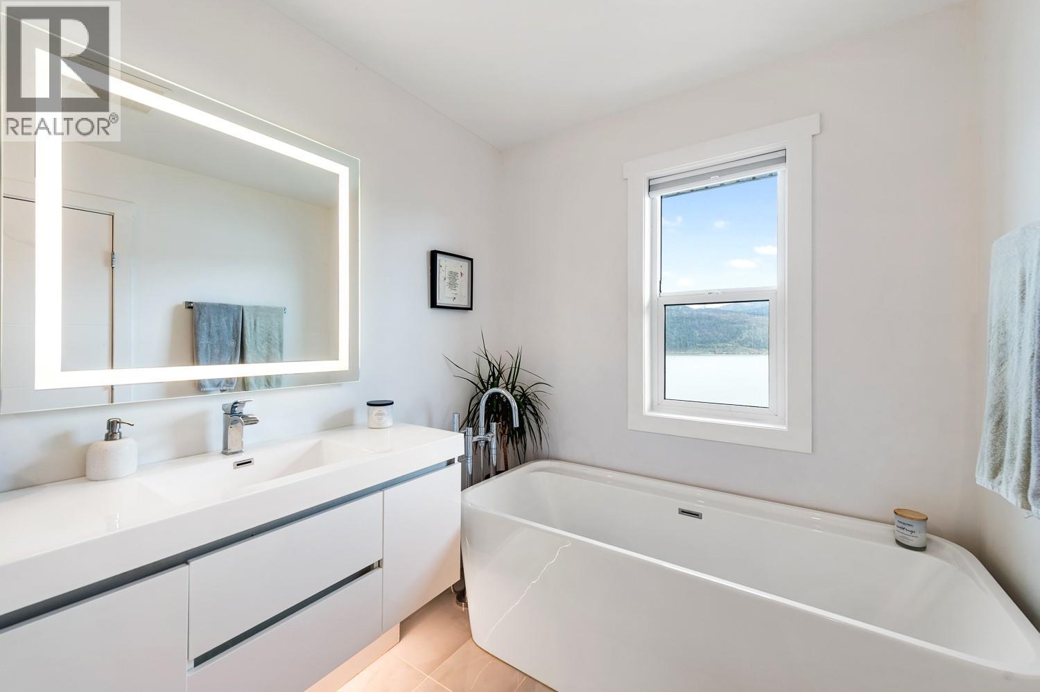 #12 40 Kestrel Place - 25